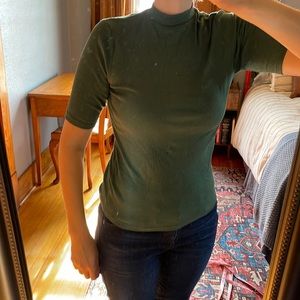 NEOT green elbow length top